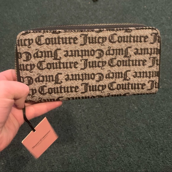 ⭐️NWT⭐️ JUICY COUTURE Gothic Status Peek A Bow Zip Around Wallet - Picture 3 of 4